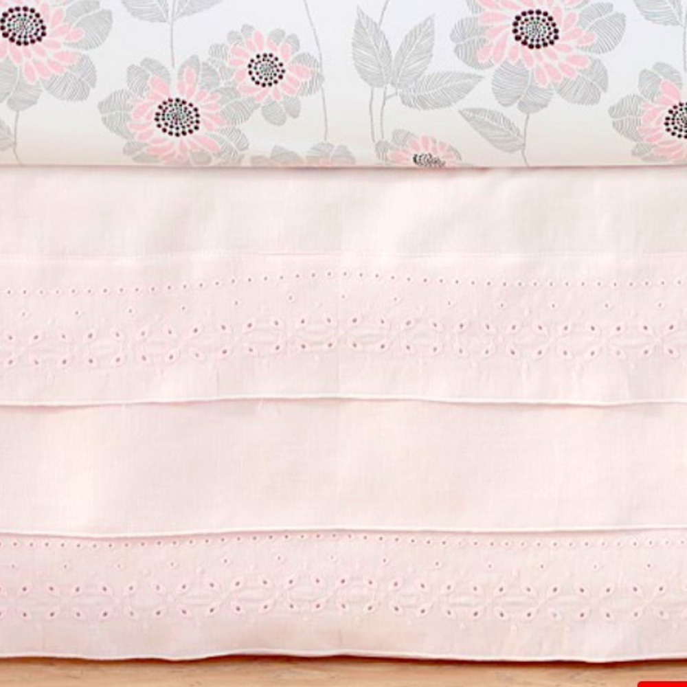 NWT Eyelet Belgian Flax Linen Crib Skirt